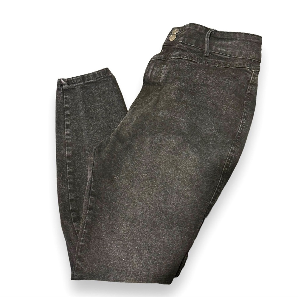Forever 21 Plus Skinny Jeans Women's size 14 Black Denim Jeans
